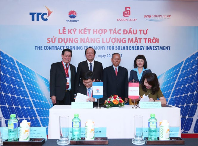 Lễ ký kết hợp tác giữa SCID và TTC v/v áp dụng hệ thống năng lượng mặt trời tại TTTM Sense City Bến Tre