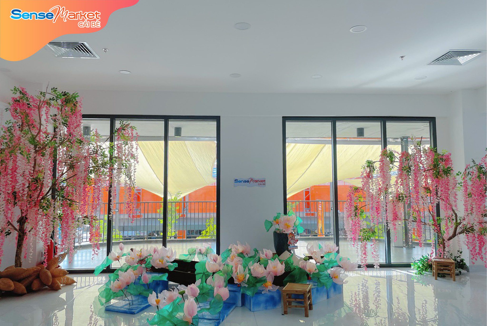 GÓC CHECK – IN HOT RẦN RẦN CỦA GIỚI TRẺ TẠI SENSEMARKET CÁI BÈ 