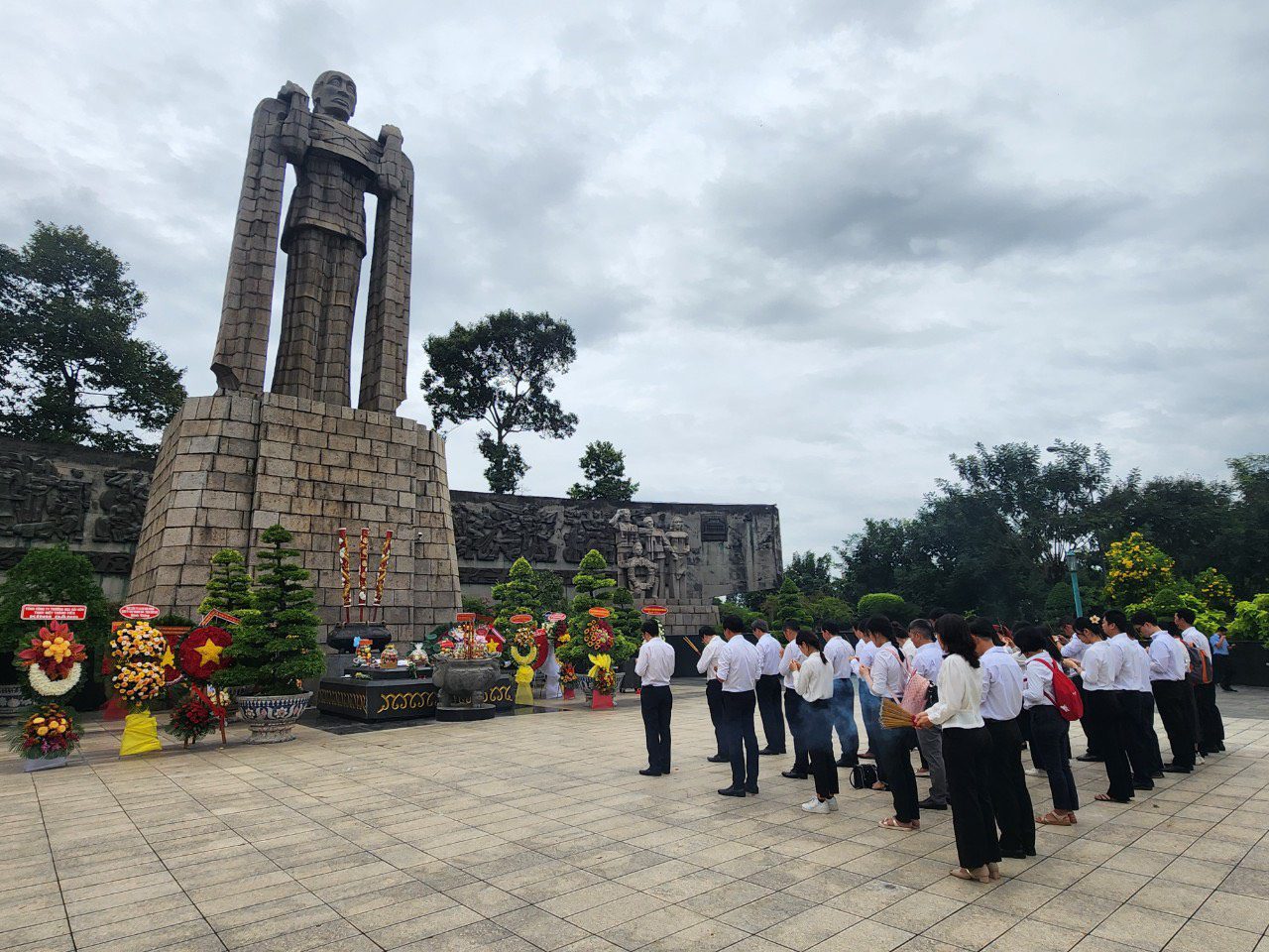 LỄ DÂNG HƯƠNG KỶ NIỆM 77 NĂM NGÀY THƯƠNG BINH LIỆT SĨ (27/7)